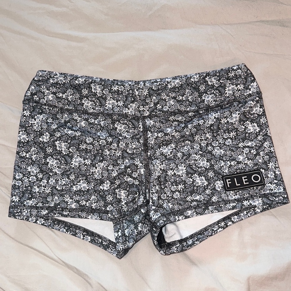 Fleo shorts
